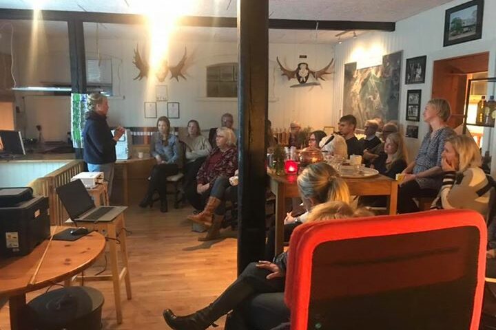 tradgardsinspirationskvall-pa-nygard-sa-mysigt-att-fylla-kontoret-med-trevliga-gaster-och-doften-av.jpg Trädgårdsinspirationskväll på Nygård! Så mysigt att fylla kontoret med trevliga gäster och doften av…