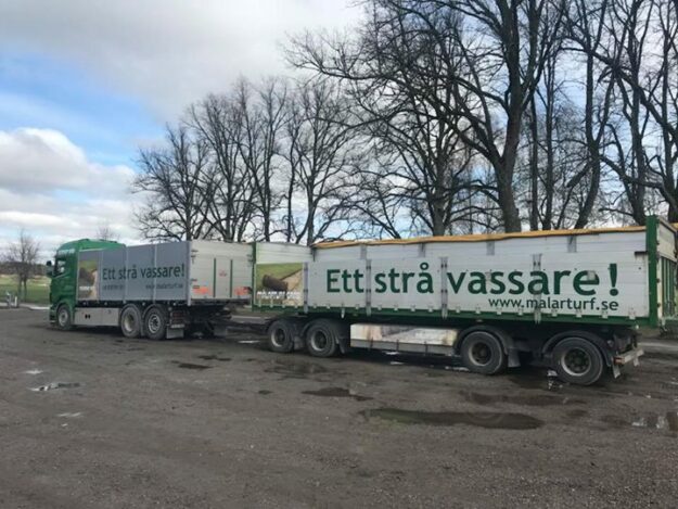 Det grönskar på Nygård och det är full fart i verkstad och på gårdsplan