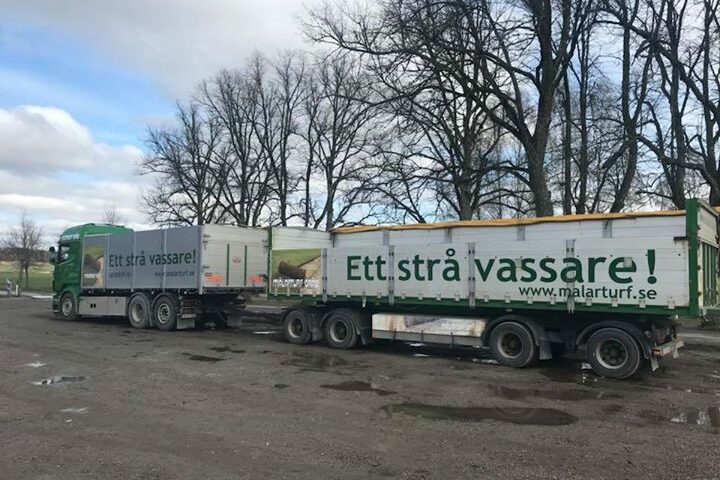 Det grönskar på Nygård och det är full fart i verkstad och på gårdsplan