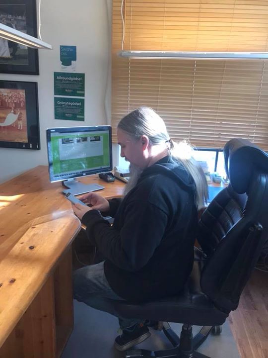Idag har vi fått hjälp med uppdateringar av hemsidan och lite annat datafix som…