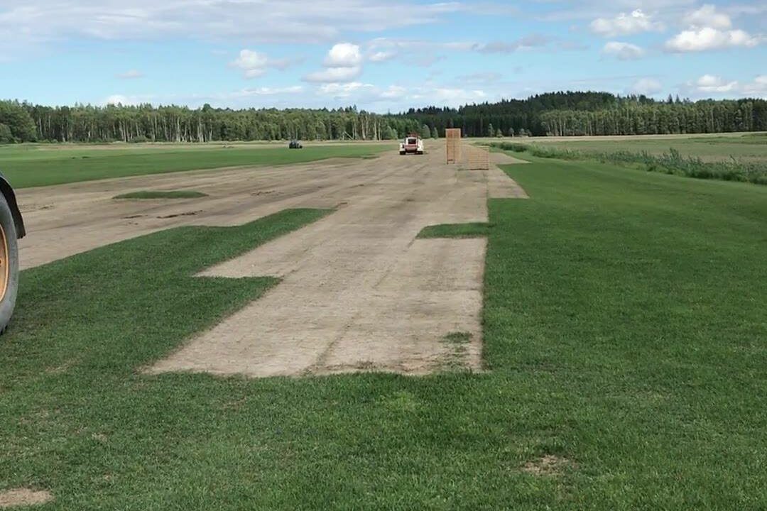 Nu är maskinerna på väg in, dagens upptagning är avslutad! Det är inte bara…