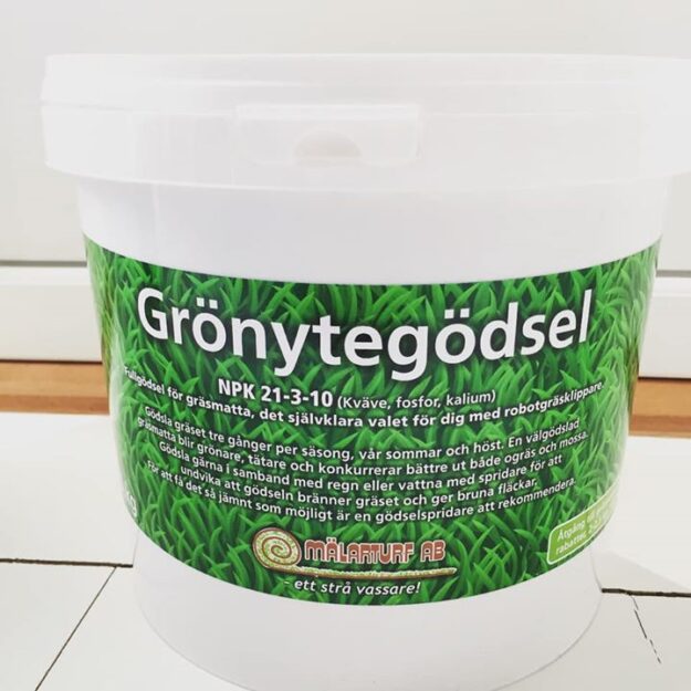 Det ser lovande ut med regn i veckan så passa på att gödsla era…