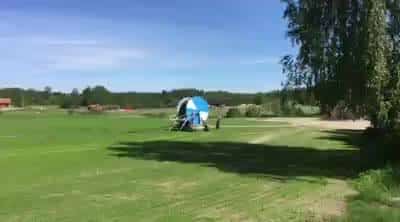 Det går åt mycket vatten i det här fina vädret️🇸🇪 Nu dras rampen ut,…